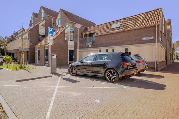 Medium property photo - Toscaninistraat 7, 2551 LT Den Haag